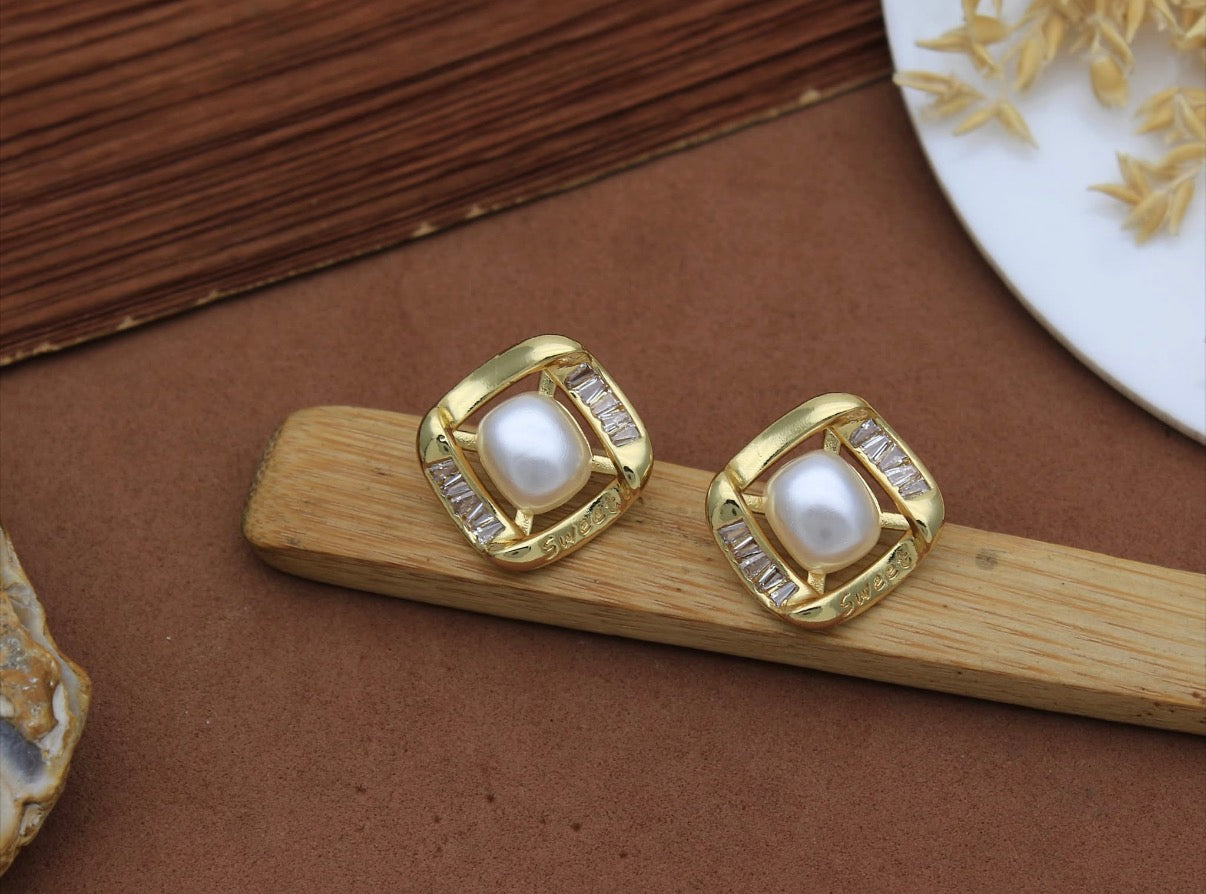 Misha Earrings