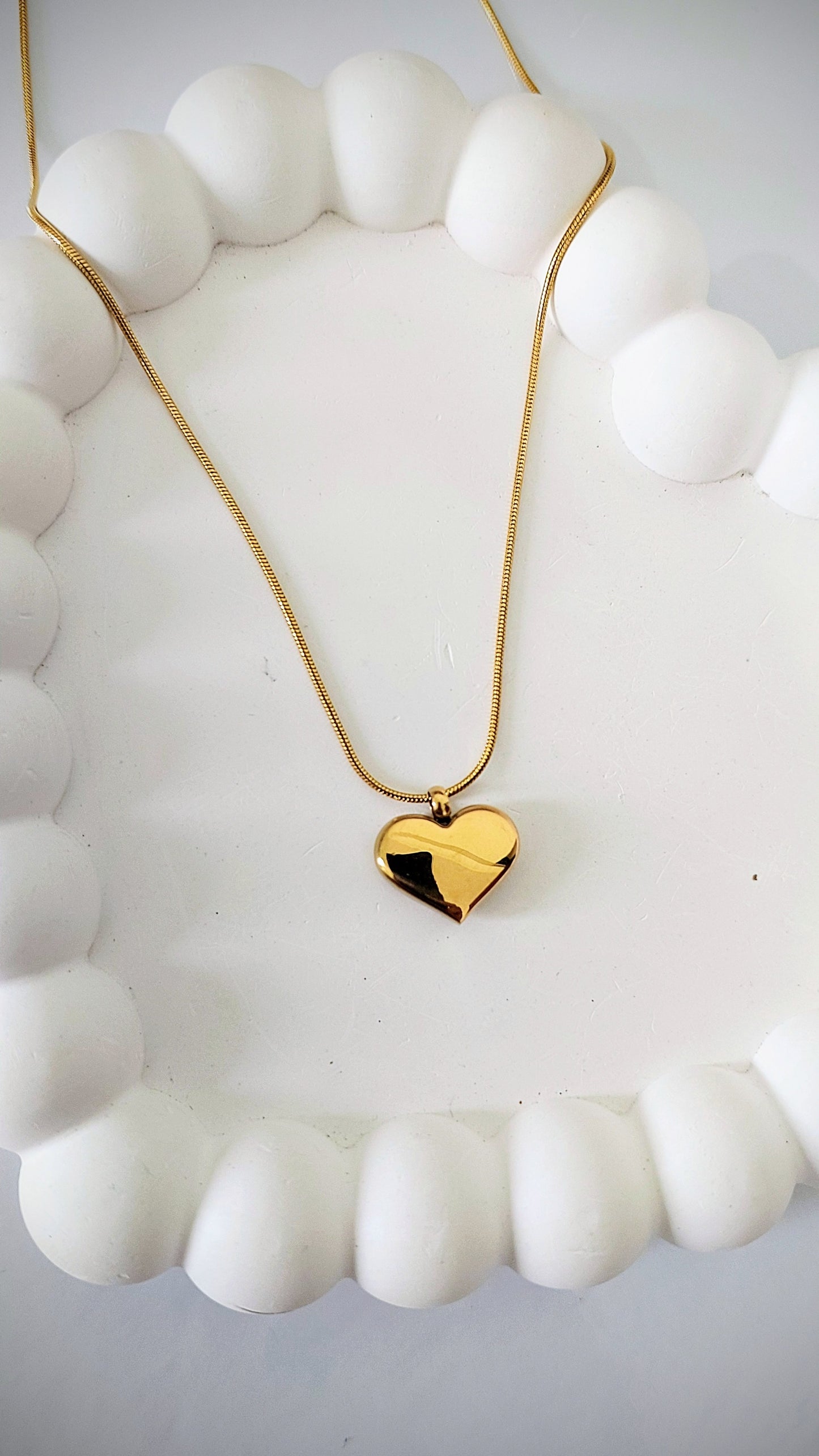 Heart pendant chain