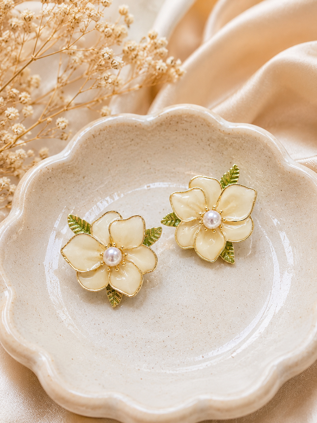 Giva Flower Studs