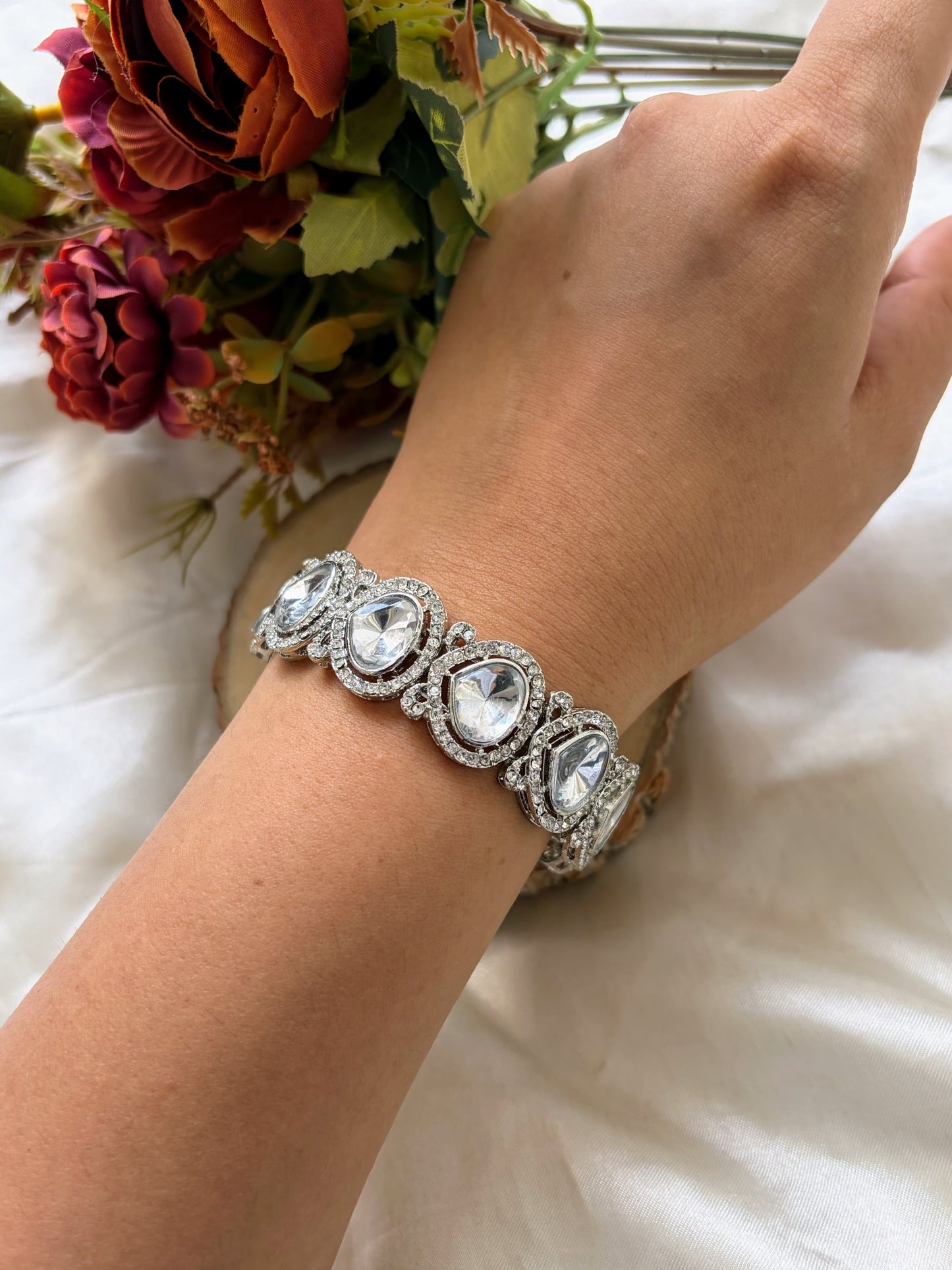 Sonali Openable Kundan Bangles(pair)