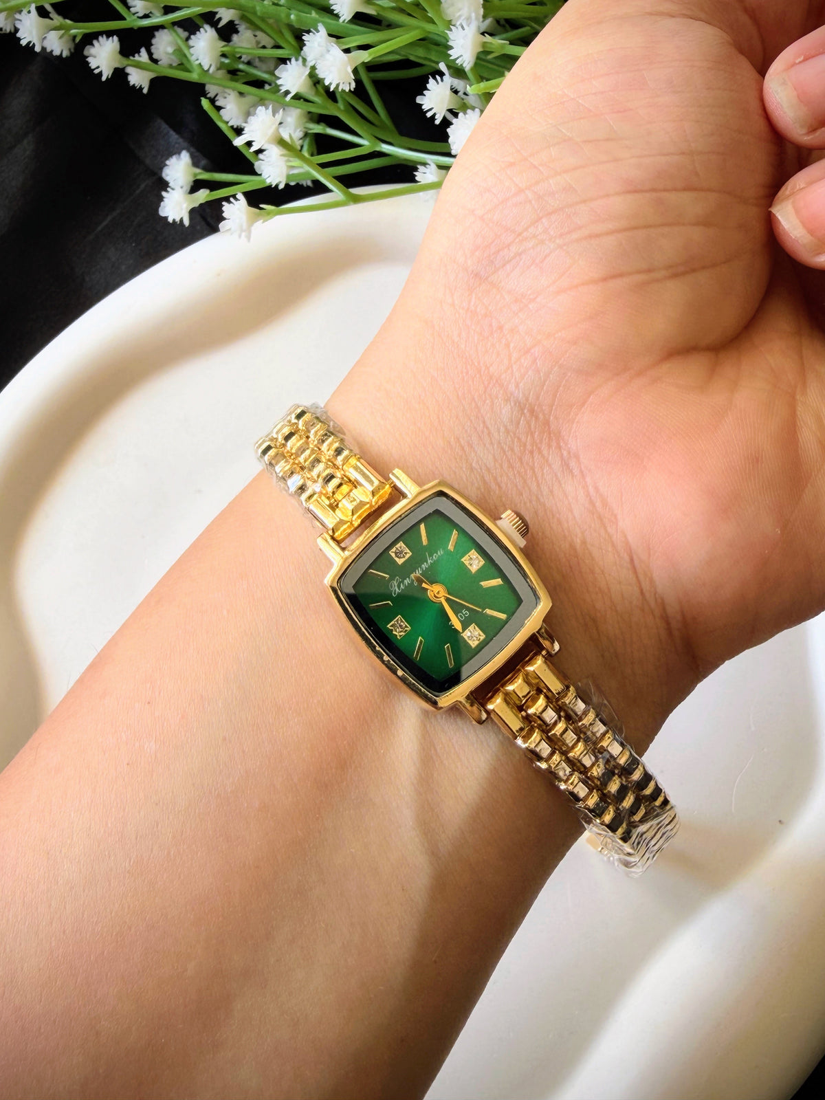 Emerald vogue Watch
