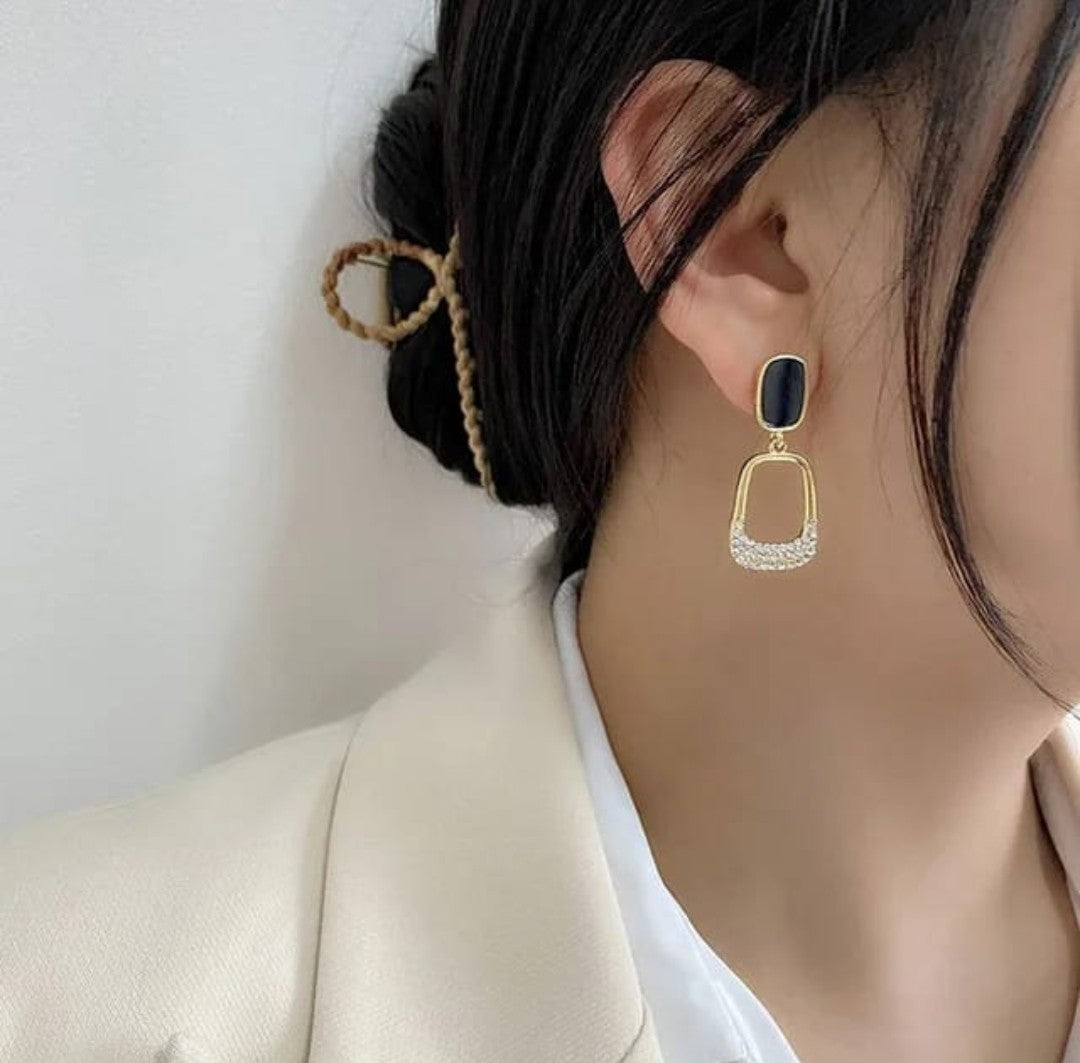 Black stone Dangler