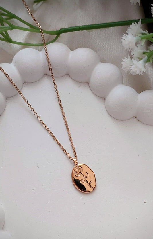 Rose Carved Necklace