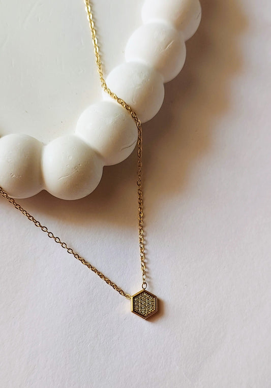 Hexagon minimal chain pendant
