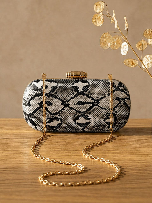 Capsule Clutch- Black
