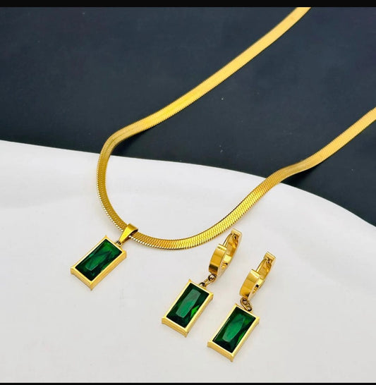 Green stones Huggies And Necklace