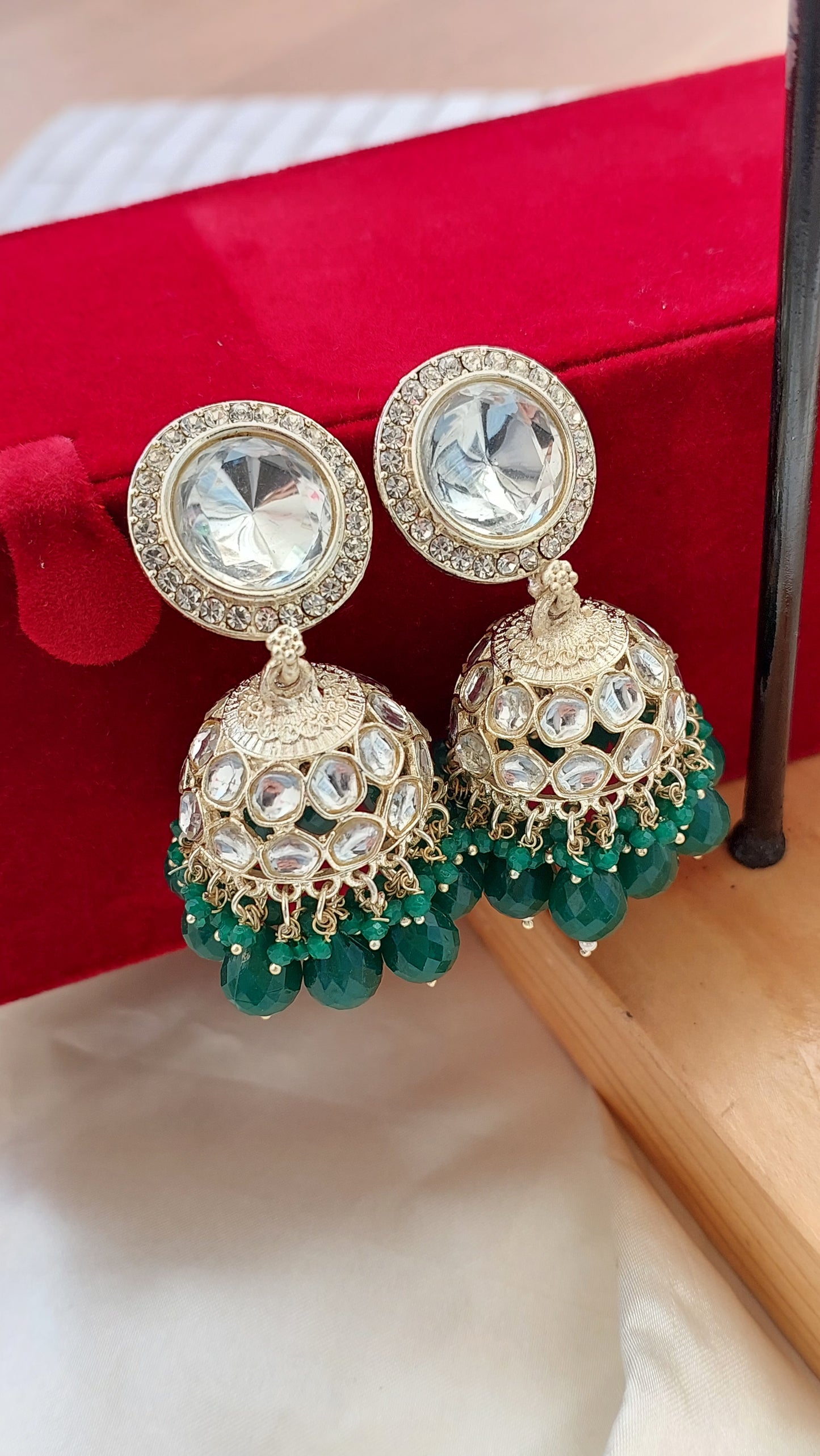 Shraddha Jhumka