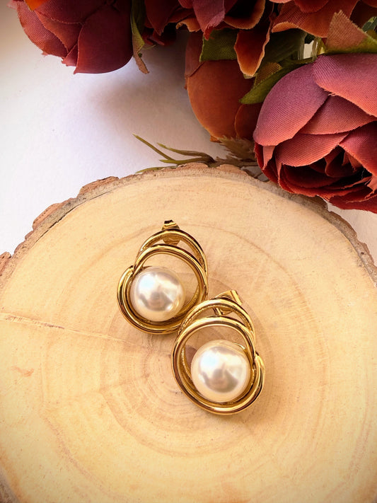 Pearl anti tarnish studs