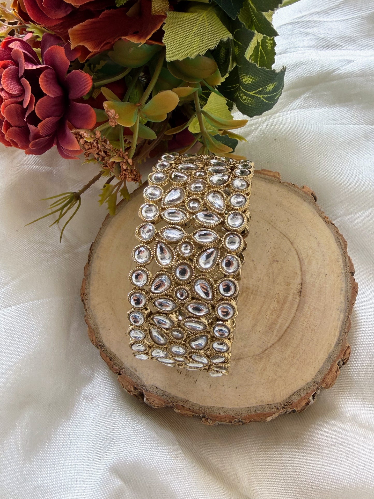 Shravani Golden Openable Bangles- pair