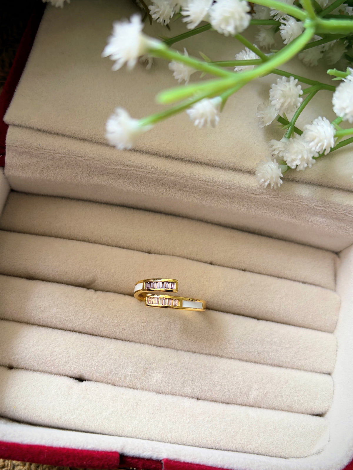 Amora Minimal Ring