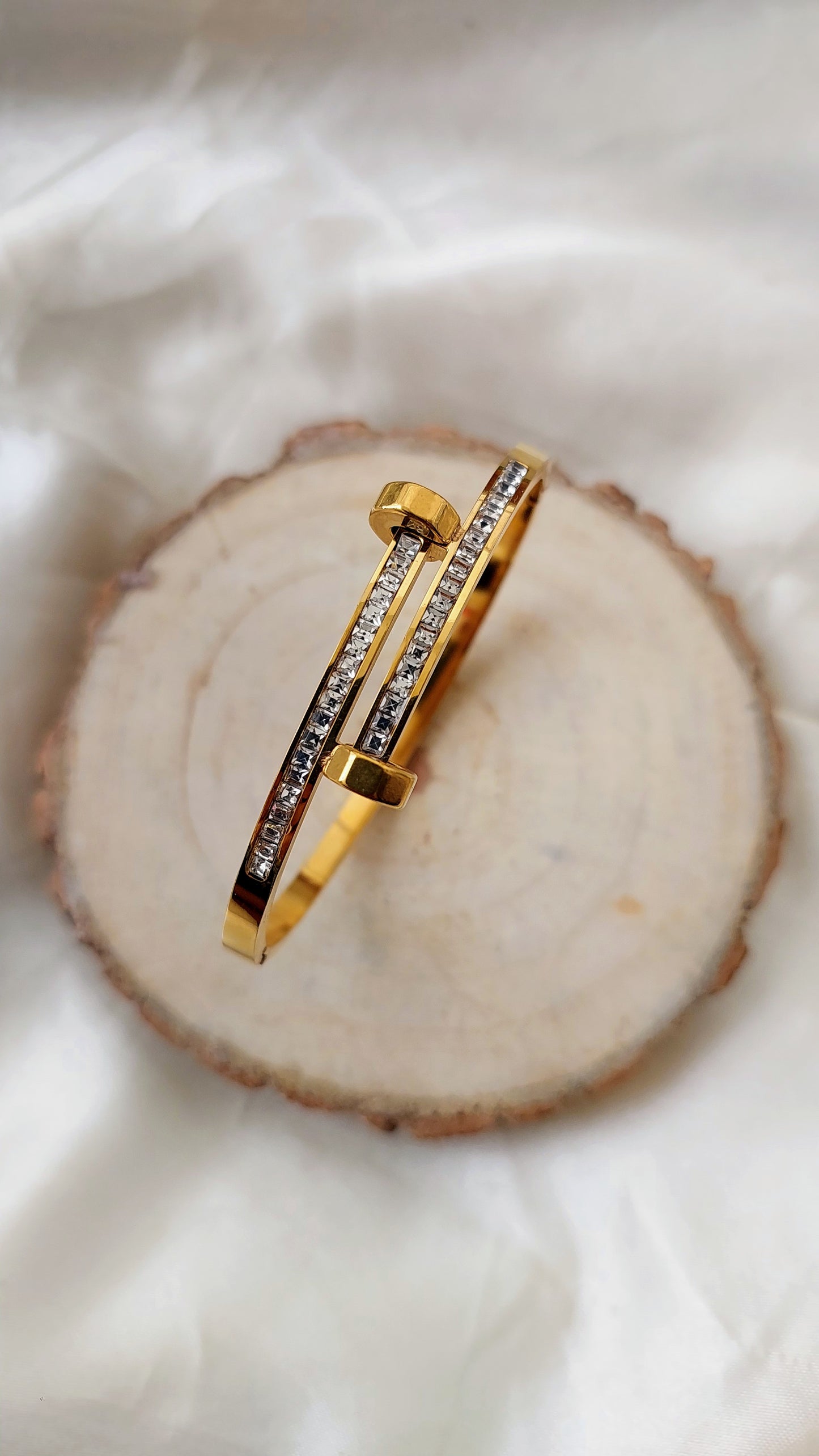 Nail Stone Studded Bracelet