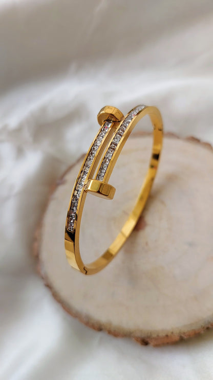 Nail Stone Studded Bracelet