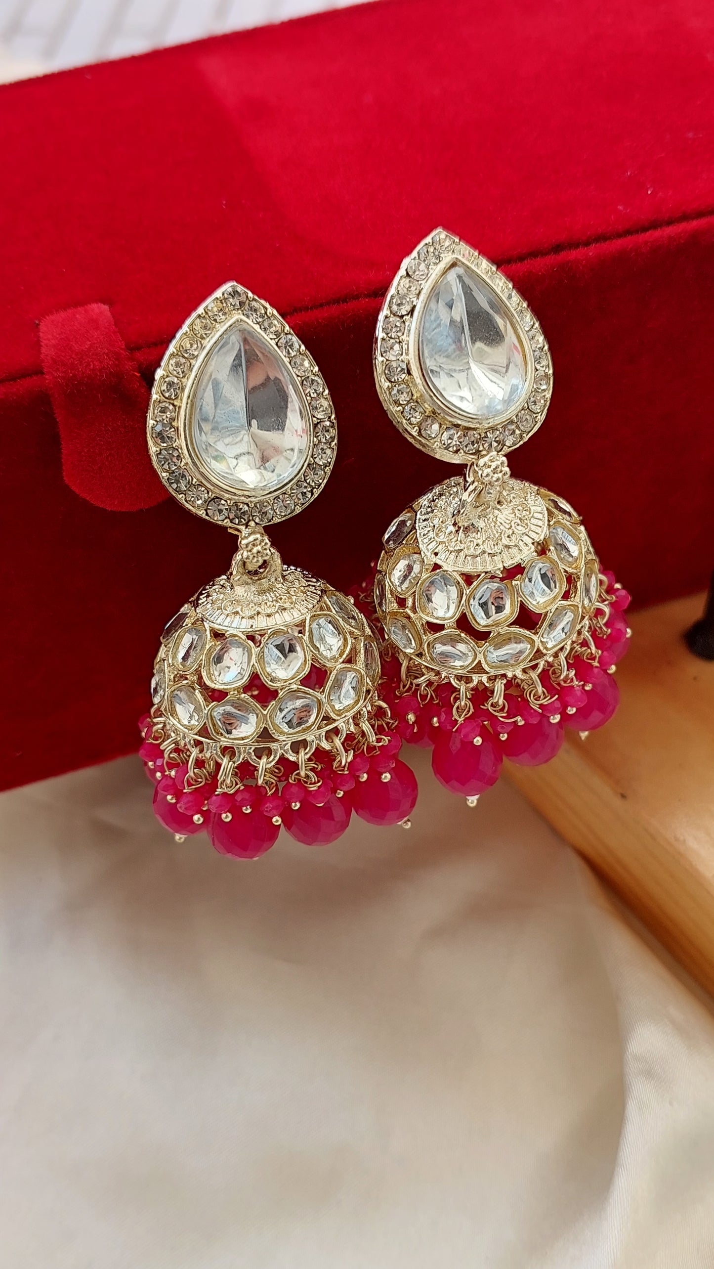 Shraddha Jhumka