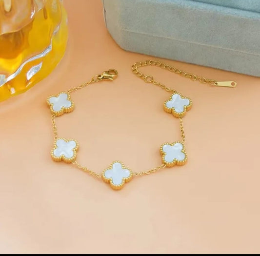Clover Bracelet - White