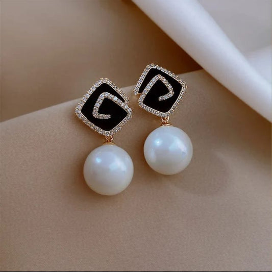 Kia Earrings