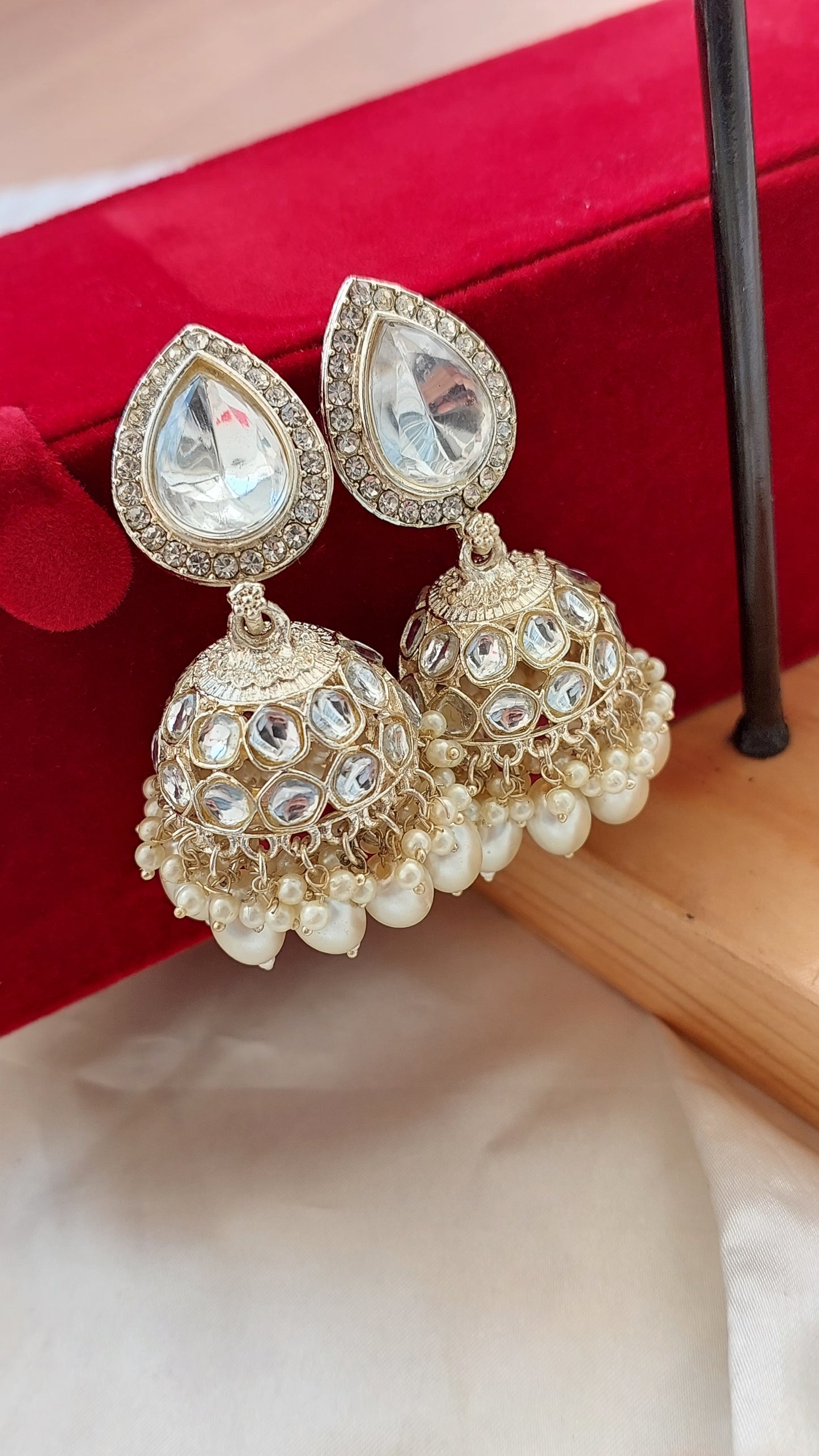 Shraddha Jhumka
